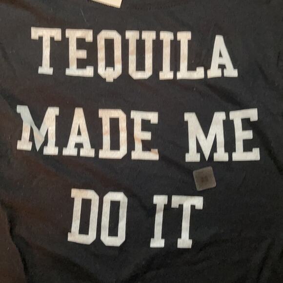 0266 NEW Tequila Made Me Do It T-shirt - Picture 4 of 4